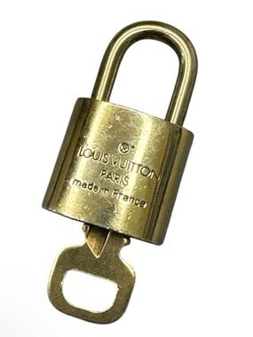 Louis Vuitton Lock & Key #306